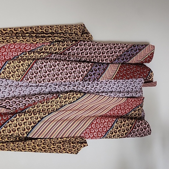 Cabi Mixed Media Open Front Cardigan Flare Sleeve 3/4 Length, Waist Tie, Floral - Picture 3 of 8